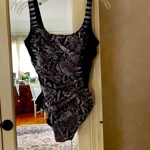 Gottex one piece bathing suit